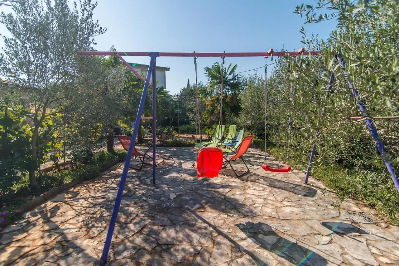 *** Pensión Apartments Ljubica Malinska Croacia