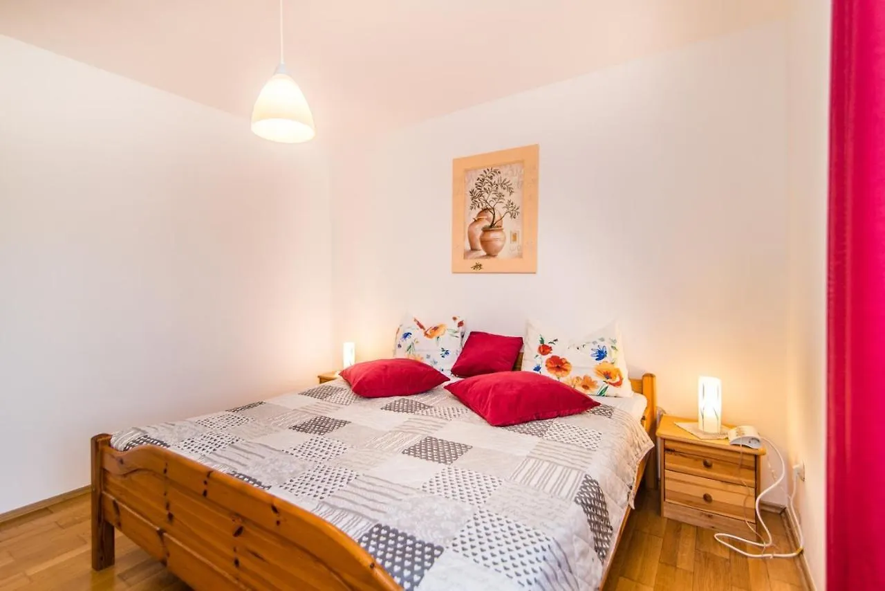 *** Guest house Apartments Ljubica Malinska Croatia