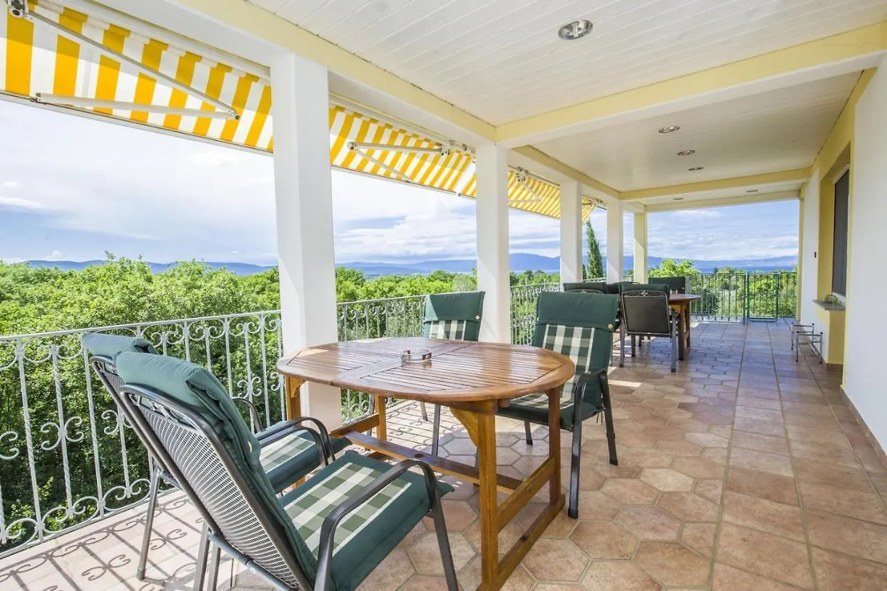 *** Guest house Apartments Ljubica Malinska Croatia