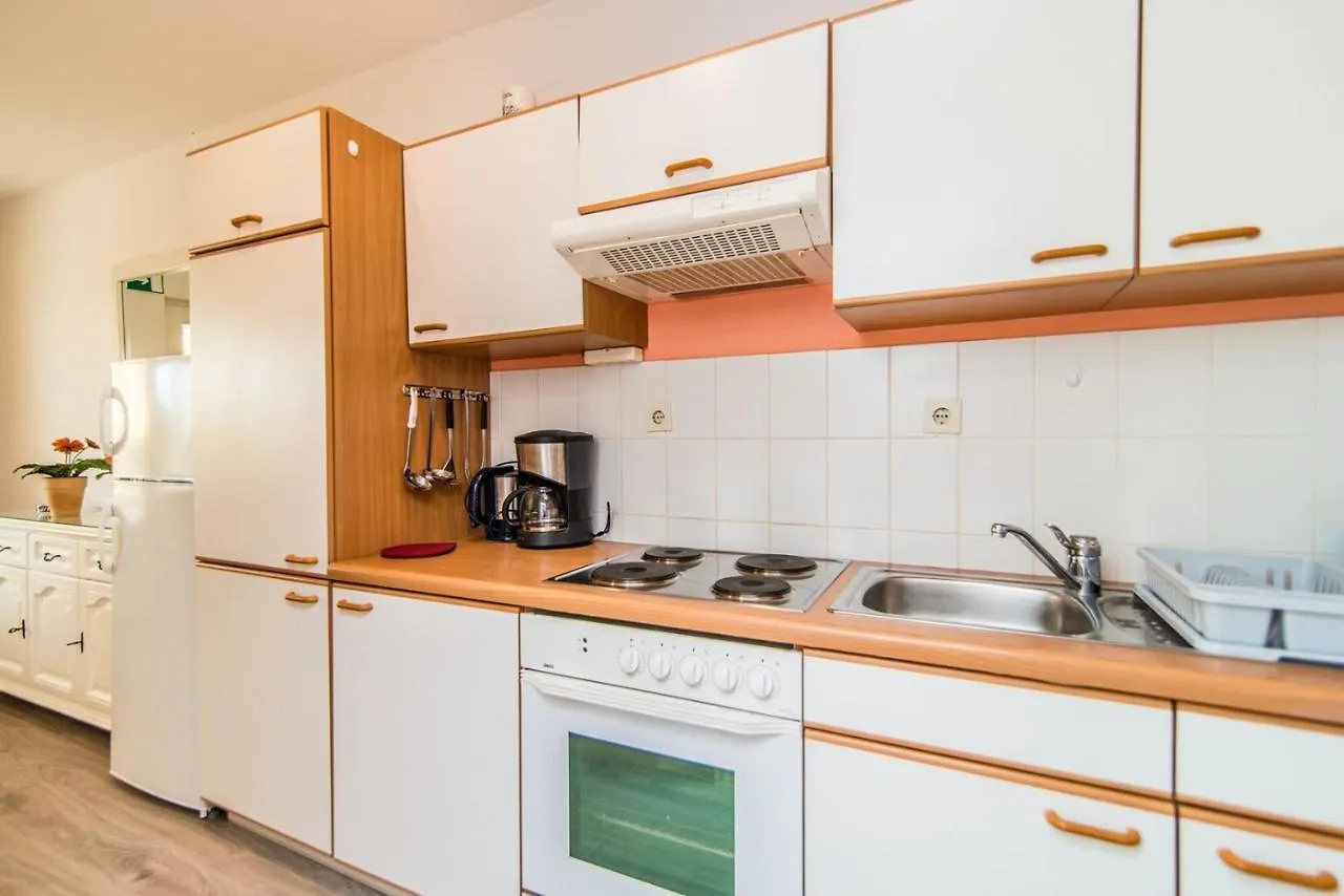 Apartments Ljubica Malinska Guest house